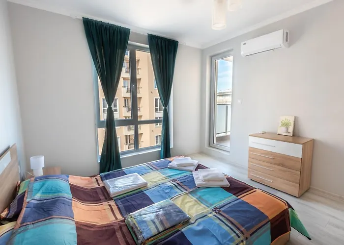 Lovely 1bed For 4 Guests & Free Street Parking Appartement Plovdiv