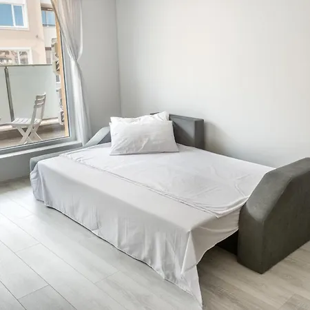 Lovely 1bed For 4 Guests & Free Street Parking شقة بلوفديف