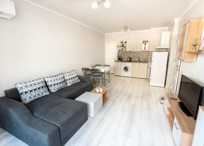 Lovely 1bed For 4 Guests & Free Street Parking Пловдив